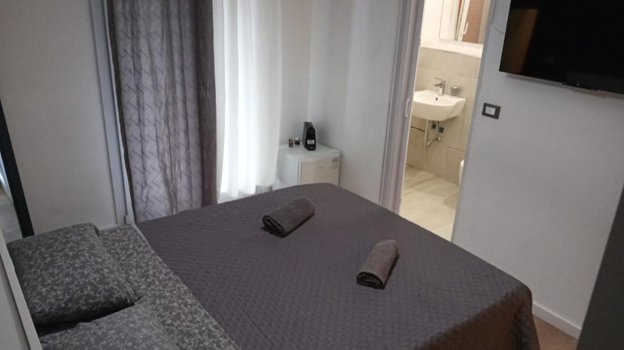 Domus Felsina Bed & Breakfast Bologna Ngoại thất bức ảnh